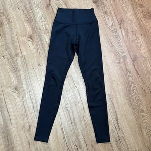 ALO Yoga black airlift full-length size XS